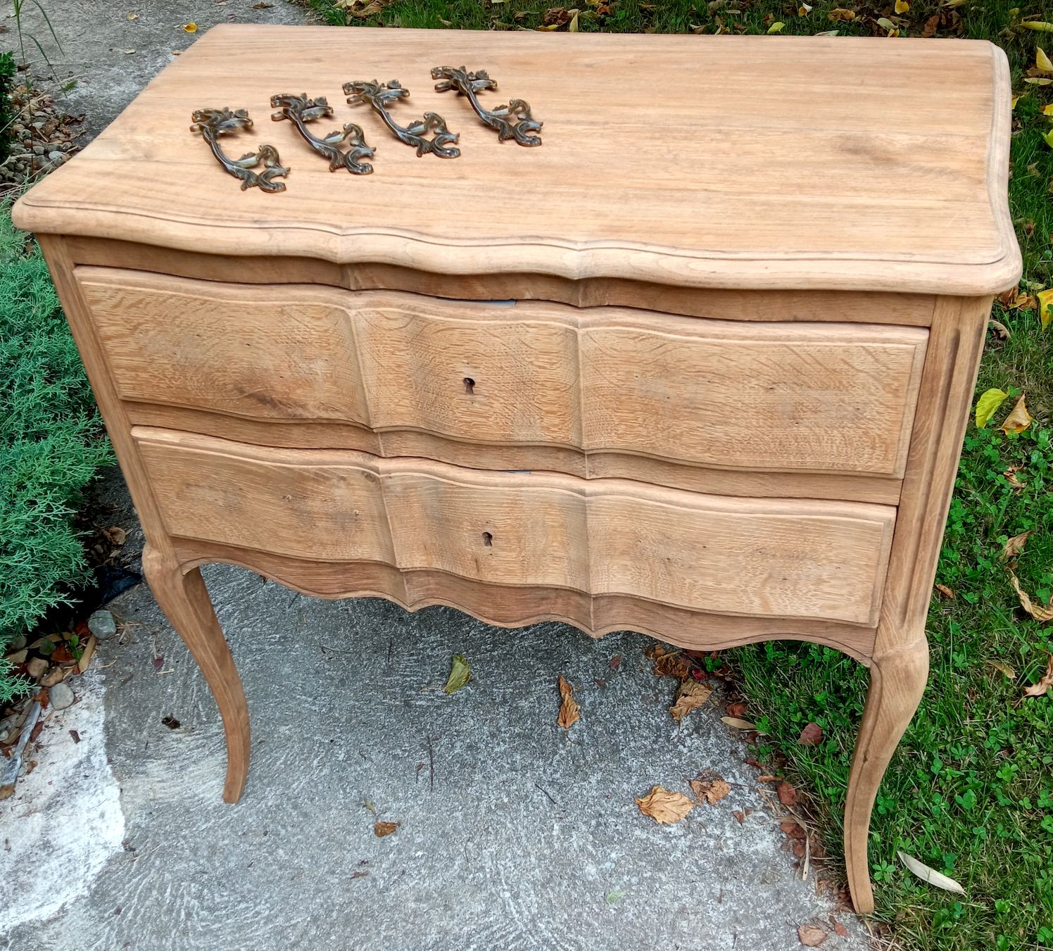 Commode arbalte dcape